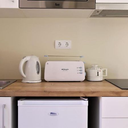 Petit Bijou - Beach Apartment III 카스테데펠스 외부 사진